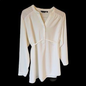 🌟SOLD🌟 Stork & Babe White Blouse